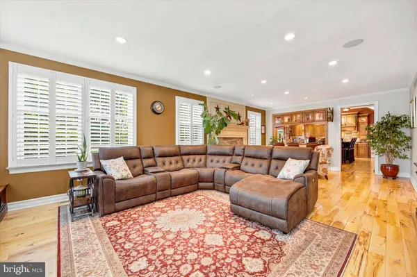 400 HAGAN CT, Doylestown, PA 18901