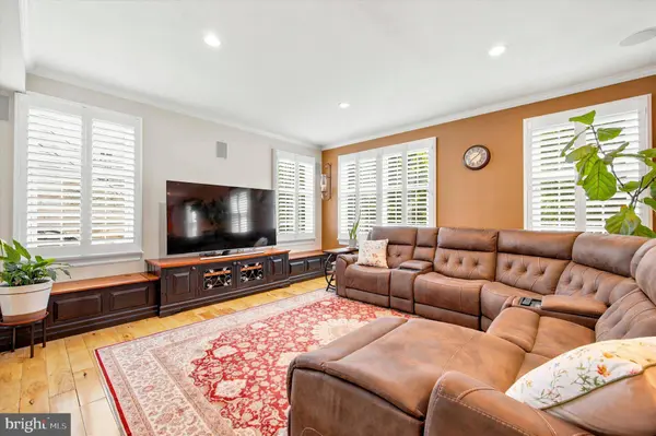 400 HAGAN CT, Doylestown, PA 18901