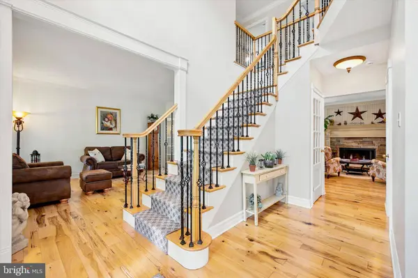 400 HAGAN CT, Doylestown, PA 18901