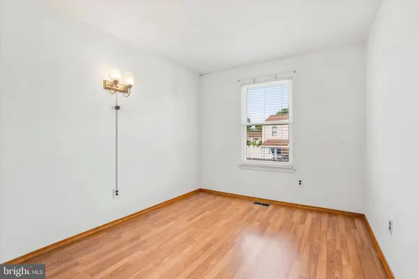 3218 LEELAND DR, Bensalem, PA 19020