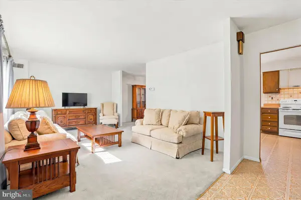 3218 LEELAND DR, Bensalem, PA 19020