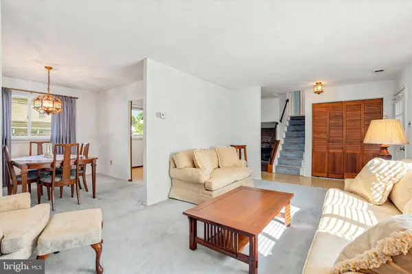 3218 LEELAND DR, Bensalem, PA 19020