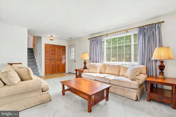 3218 LEELAND DR, Bensalem, PA 19020