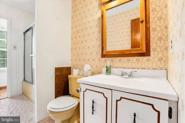 3218 LEELAND DR, Bensalem, PA 19020