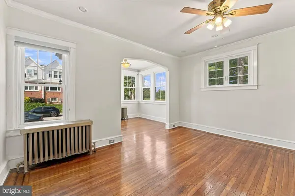 675 JAMESTOWN ST, Philadelphia, PA 19128