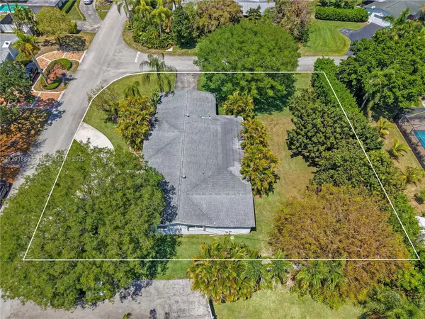 14101 SW 99th Ave, Miami, FL 33176