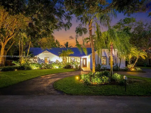 7620 SW 170th St, Palmetto Bay, FL 33157