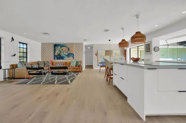 7620 SW 170th St, Palmetto Bay, FL 33157