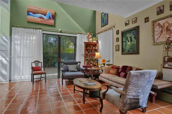 2790 SW 22nd Ave, Miami, FL 33133