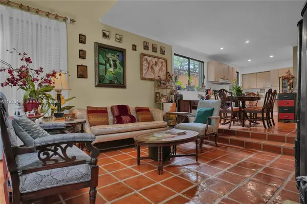 2790 SW 22nd Ave, Miami, FL 33133