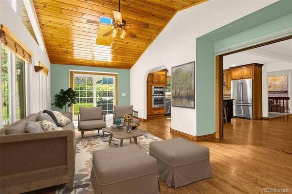 7655 S Olive CIR, Centennial, CO 80112