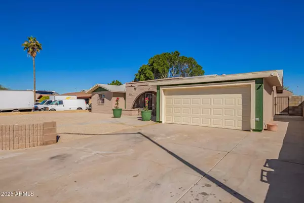 7334 W BETHANY HOME Road, Glendale, AZ 85303