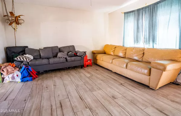 2925 N 77TH Avenue, Phoenix, AZ 85033