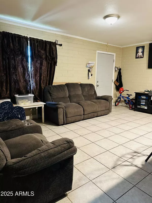 3528 W CHAMBERS Street, Phoenix, AZ 85041