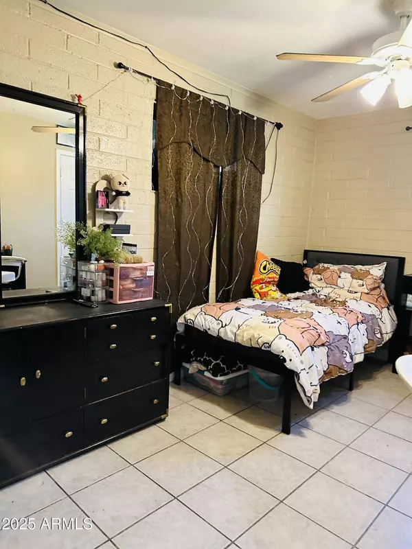 3528 W CHAMBERS Street, Phoenix, AZ 85041