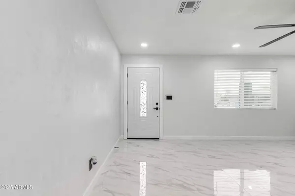 3308 N 40TH Avenue, Phoenix, AZ 85019