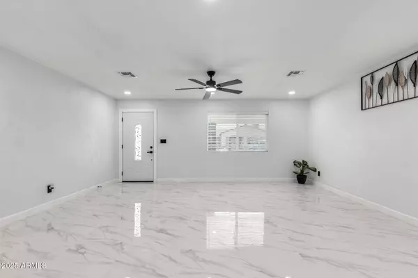 3308 N 40TH Avenue, Phoenix, AZ 85019