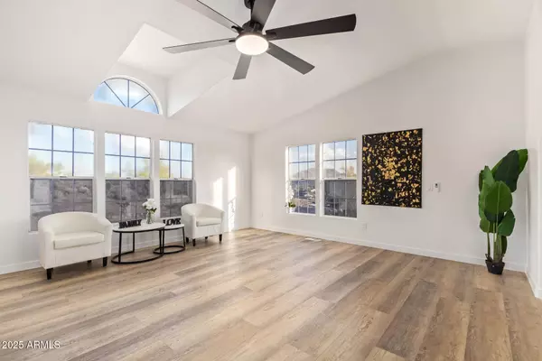 49039 N 24TH Avenue, New River, AZ 85087