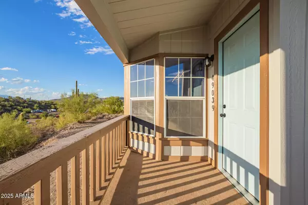 49039 N 24TH Avenue, New River, AZ 85087