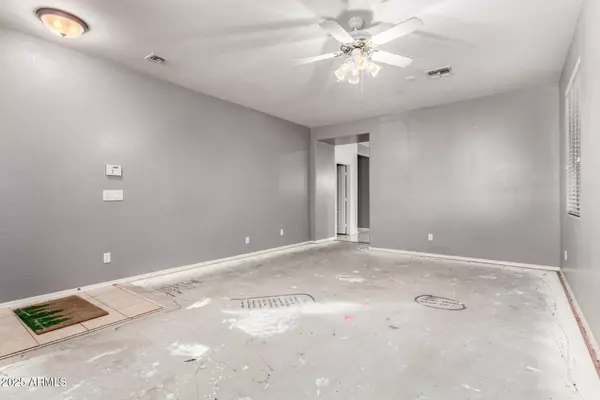 7017 W IRWIN Avenue, Laveen, AZ 85339