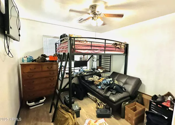 7567 W PASADENA Avenue, Glendale, AZ 85303