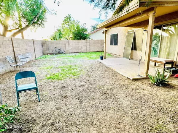 7567 W PASADENA Avenue, Glendale, AZ 85303