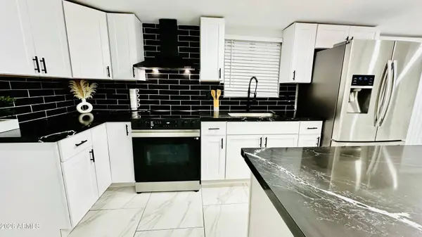 3301 E PALM Lane E, Phoenix, AZ 85008