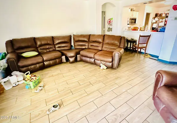 7567 W PASADENA Avenue, Glendale, AZ 85303