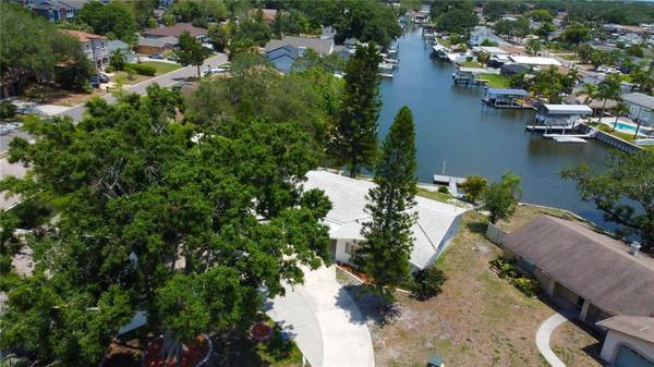 10744 DRUMMOND RD, Tampa, FL 33615