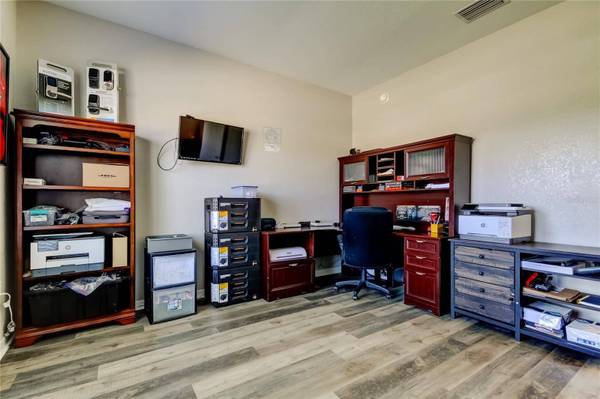 6648 CASTLE GREEN PL, Zephyrhills, FL 33541