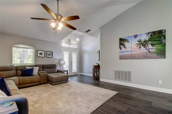 204 BAY ARBOR BLVD, Oldsmar, FL 34677