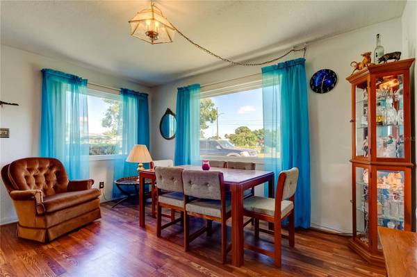 4122 36TH AVE N, St Petersburg, FL 33713