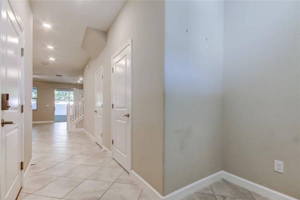 6623 CITRUS CREEK LN, Tampa, FL 33625