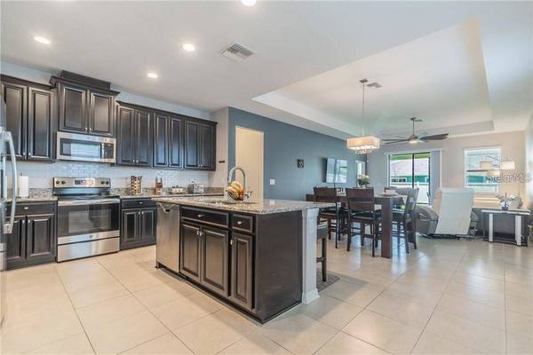 30927 PARROT REEF CT, Wesley Chapel, FL 33545