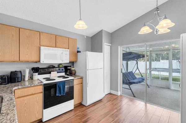 30610 DOUBLE DR, Wesley Chapel, FL 33545