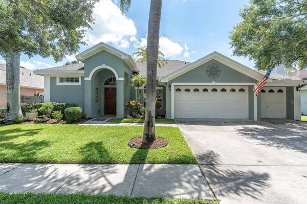 9209 WOODBAY DR, Tampa, FL 33626