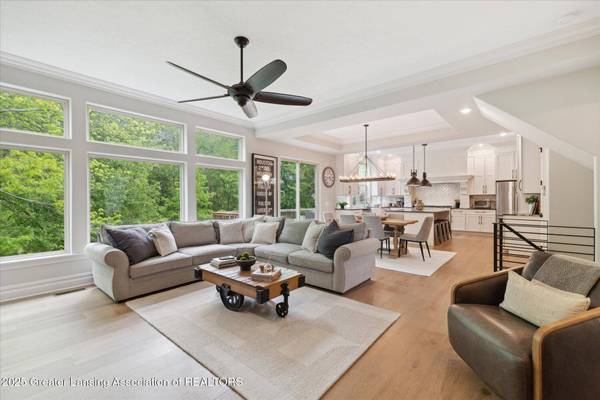 16851 Meadowbrook DR, Haslett, MI 48840