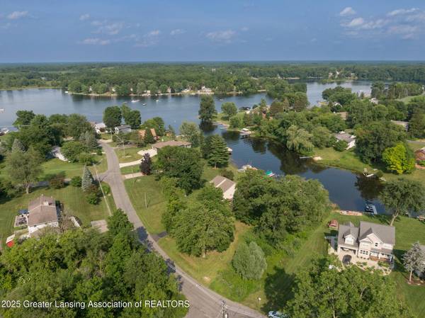 V/L Victoria Shore DR, Laingsburg, MI 48848