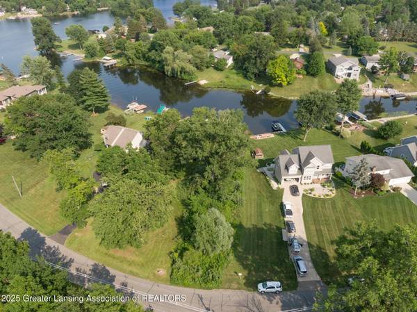 V/L Victoria Shore DR, Laingsburg, MI 48848