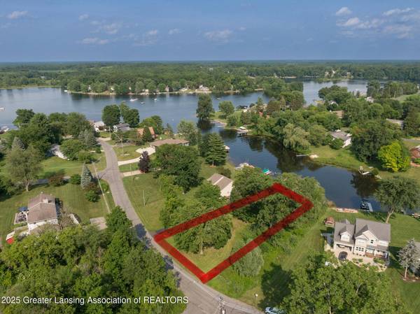 V/L Victoria Shore DR, Laingsburg, MI 48848