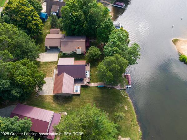 5235 King Henry CIR, Gladwin, MI 48624