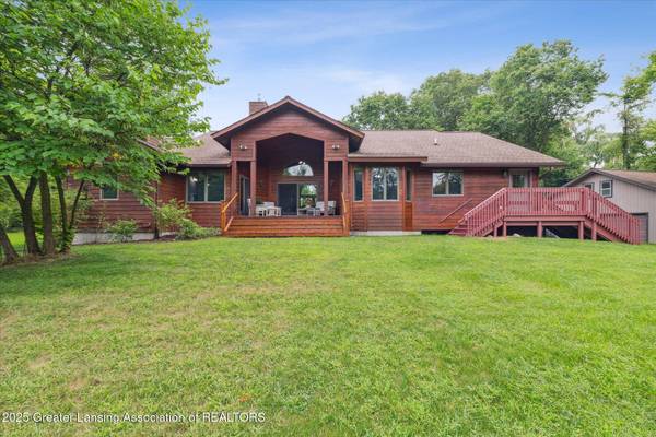 8401 Winegar RD, Perry, MI 48872