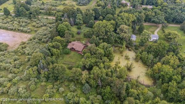 8401 Winegar RD, Perry, MI 48872