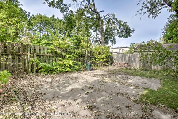 212 S 8th ST, Lansing, MI 48912