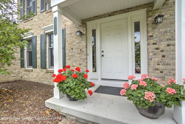 1325 Ivywood DR, Okemos, MI 48864