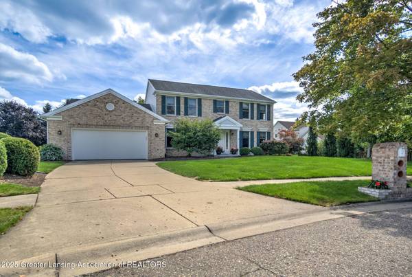 1325 Ivywood DR, Okemos, MI 48864