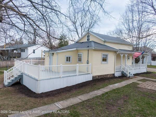318 S Main ST, Leslie, MI 49251