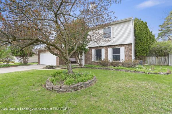 5599 Wood Valley DR, Haslett, MI 48840