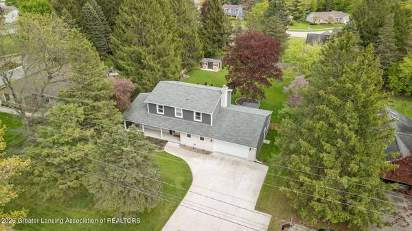 5784 N Green RD, Haslett, MI 48840