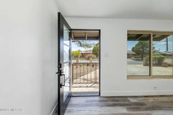 6317 E Calle Cappela, Tucson, AZ 85710